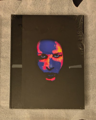 Marilyn manson perou book - manson,