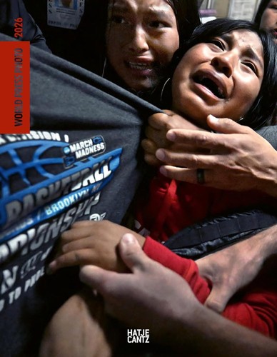 World press photo yearbook - photo,